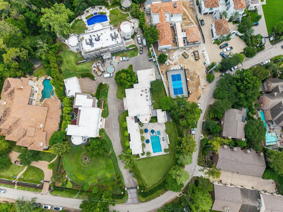 Photo of 24 Crestwood Drive