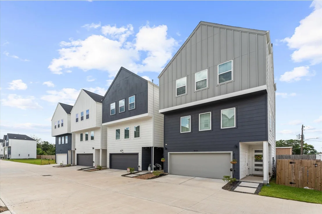 Photo of 8317 Springwood Canyon Lane