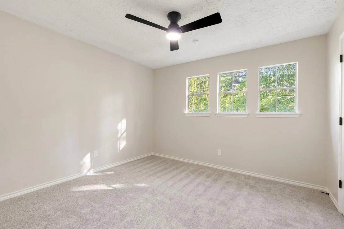 Photo of 18 Mayfair Grove Court