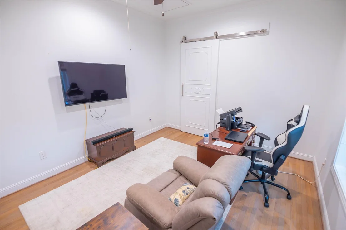Photo of 10614 Moonlight Drive