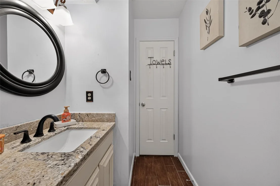 Photo of 14715 Summerway Lane