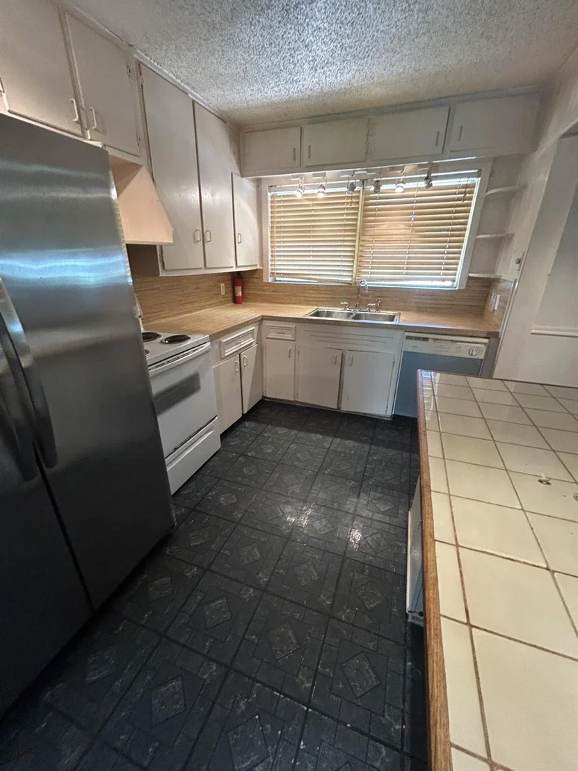 Photo of 5711 Turtle Creek Road