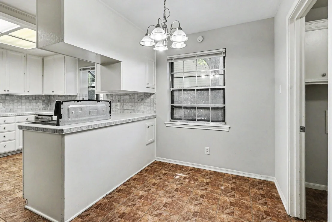 Photo of 5918 Pine Arbor Drive