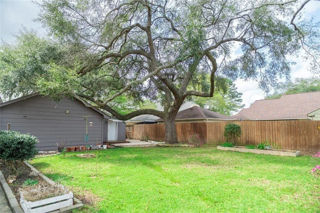 Photo of 18310 Spellbrook Drive