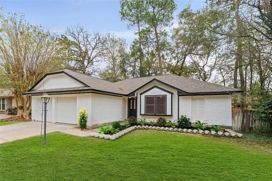 Photo of 30 N Drifting Leaf Court