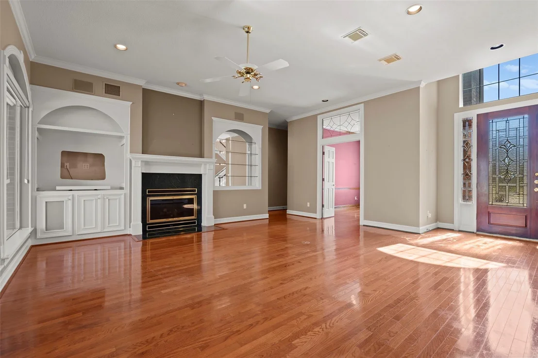 Photo of 299 Wedgewood Drive