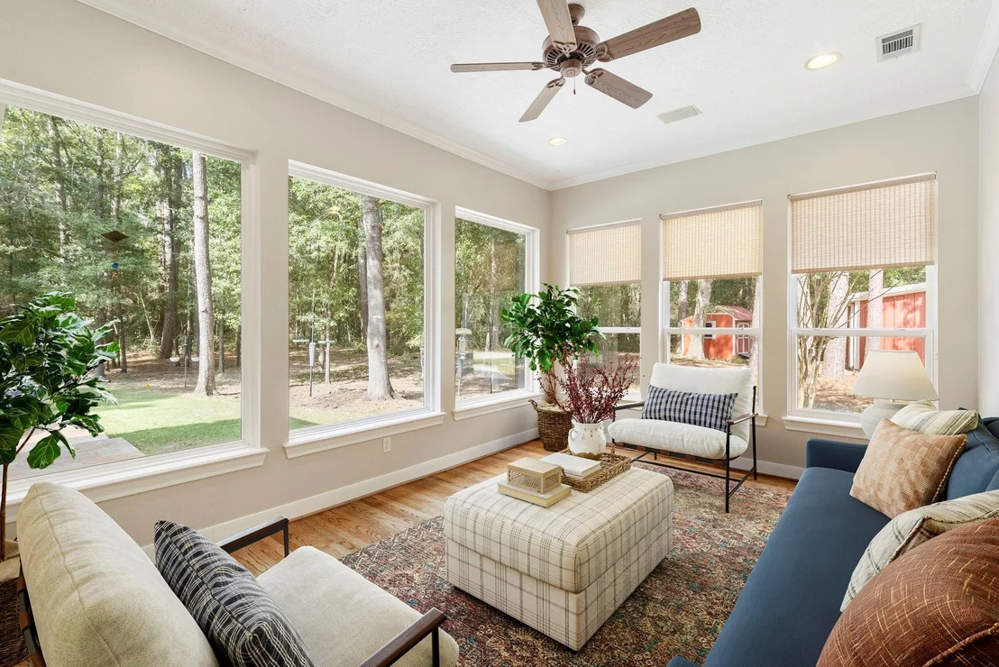 Photo of 10857 Lake Forest Drive