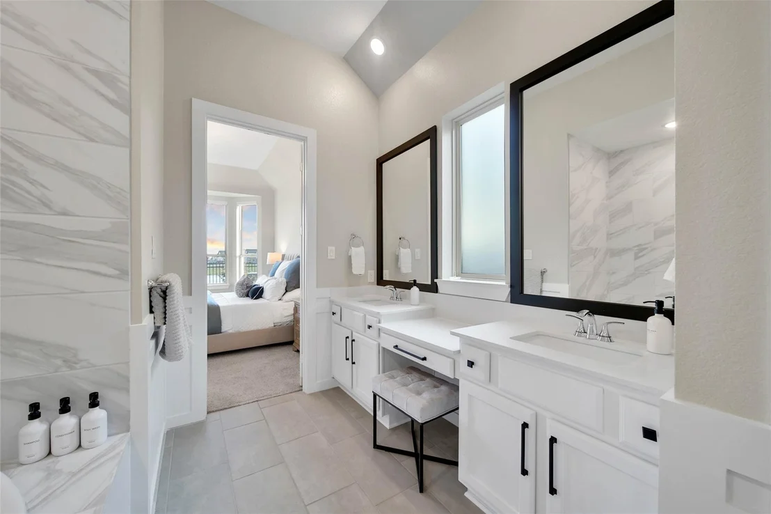 Photo of 2554 Forbidden Fig Row