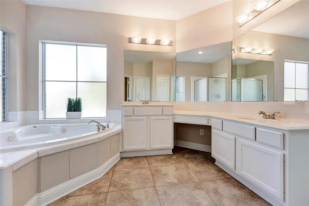 Photo of 83 N Greenvine Circle