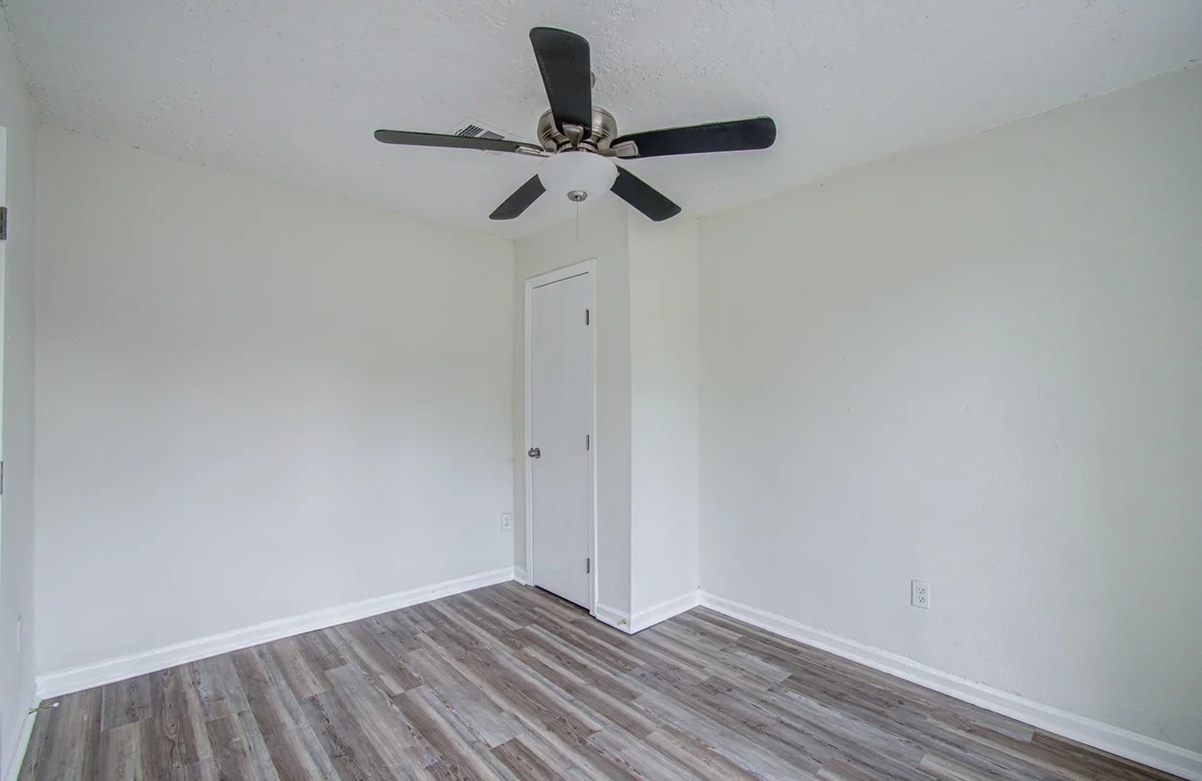 Photo of 5634 Ridgeway Drive