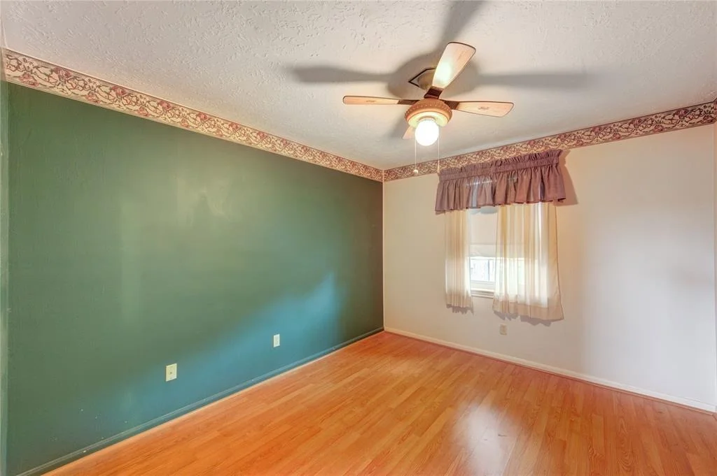 Photo of 22211 Bucktrout Lane