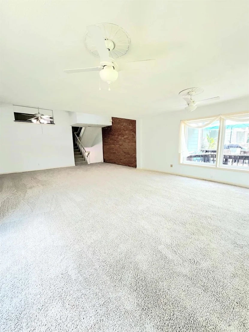 Photo of 162 Villa Way