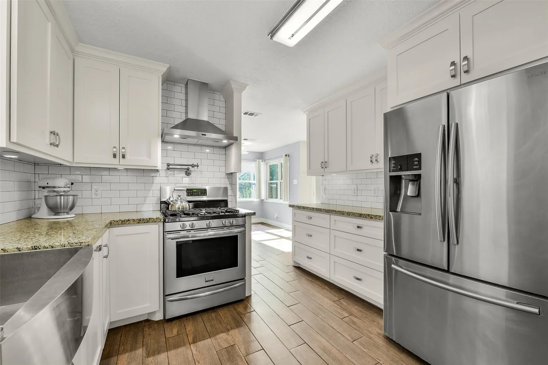 Photo of 19611 Suncove Lane