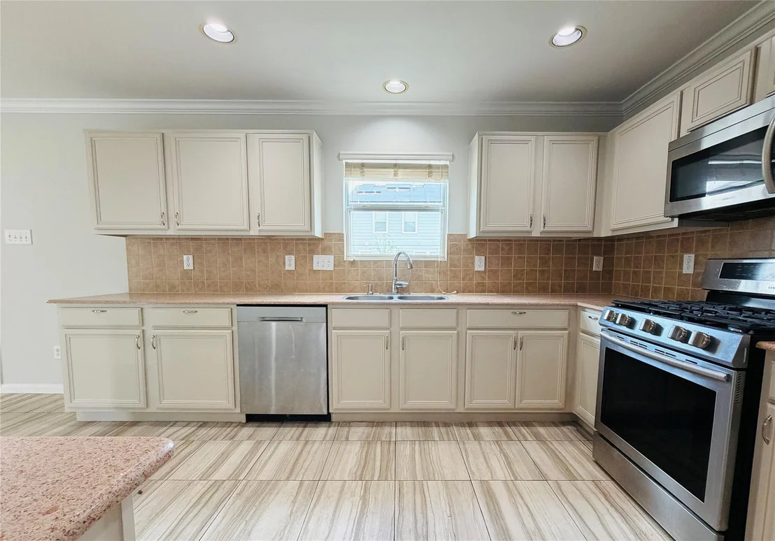 Photo of 18122 Rexine Lane