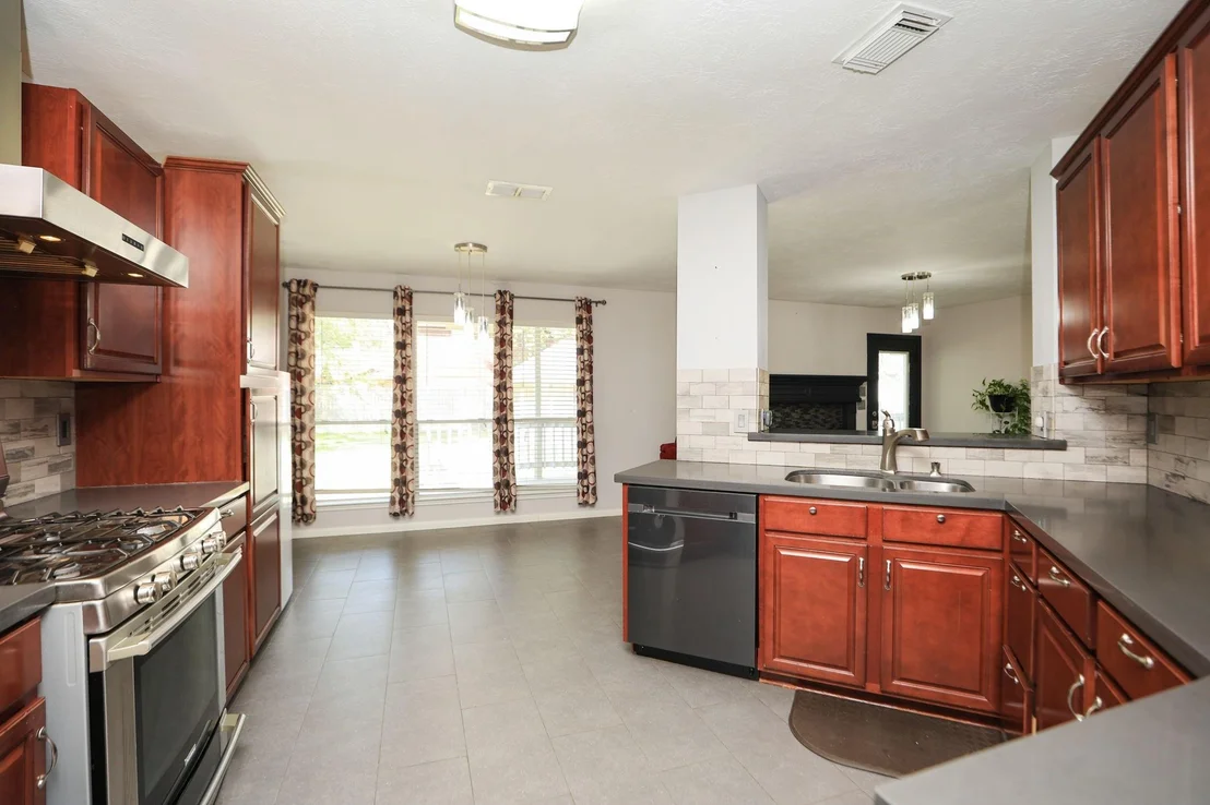 Photo of 10403 Twin Oak Drive