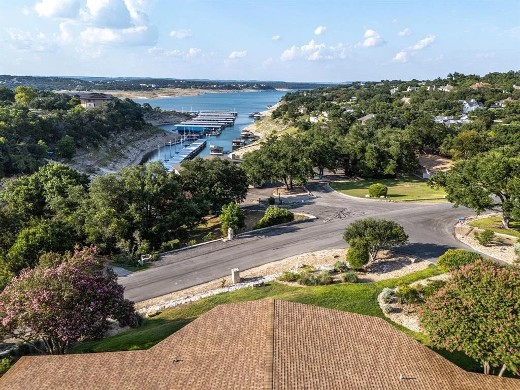 Photo of 723 Bermuda
