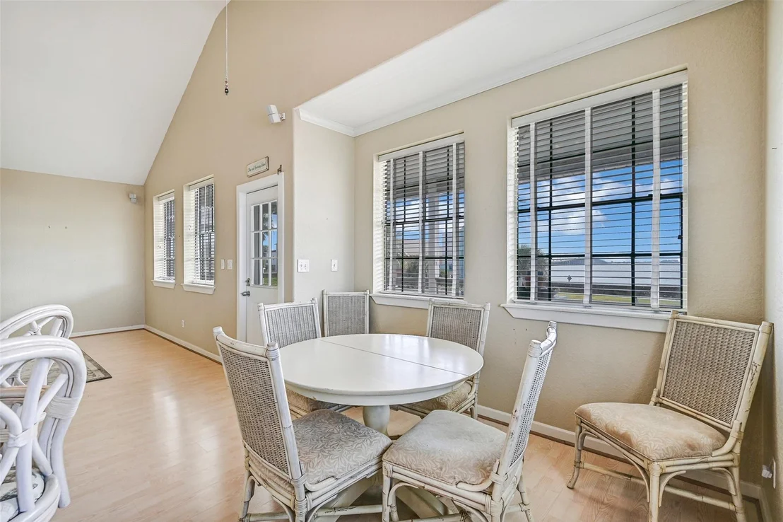 Photo of 40 Harbor Circle