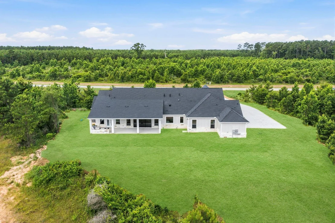 Photo of 16140 Forest Mill Road
