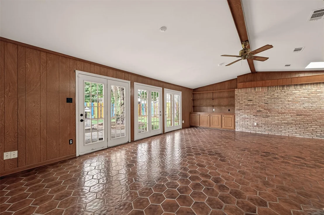 Photo of 6210 Claridge Drive