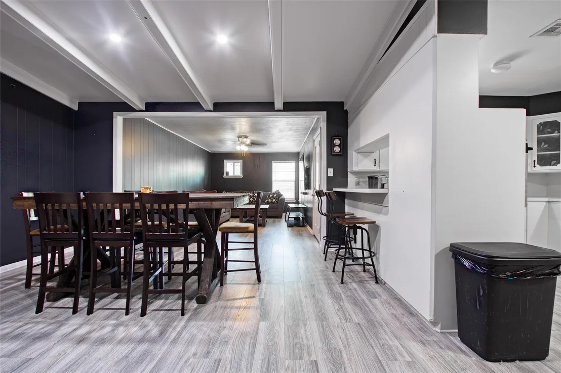 Photo of 1618 Bernie Avenue
