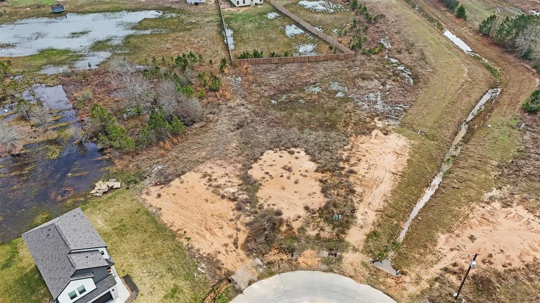 Photo of 305 Road 5102