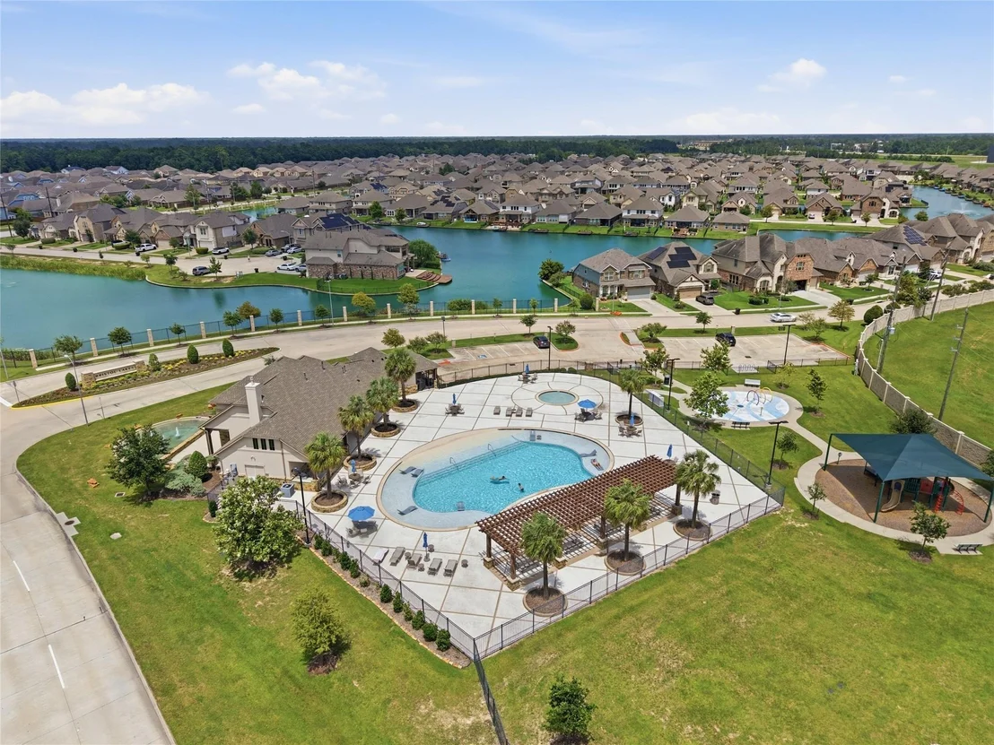 Photo of 3747 Lake Bend Shore Drive