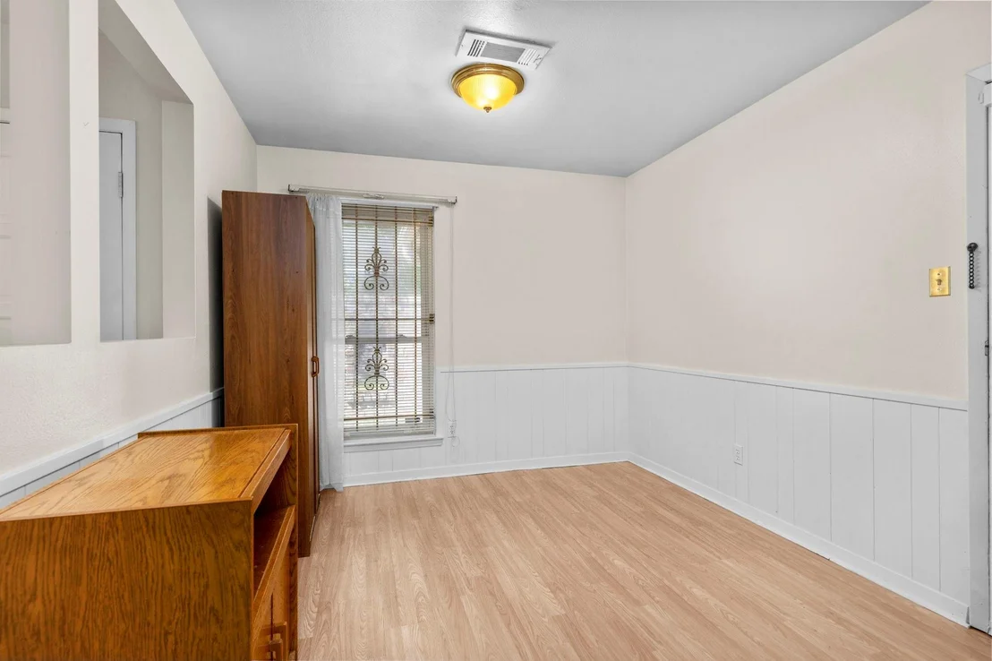Photo of 9018 Rutherford Lane
