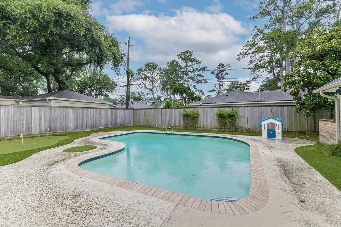 Photo of 10015 Lynbrook Drive