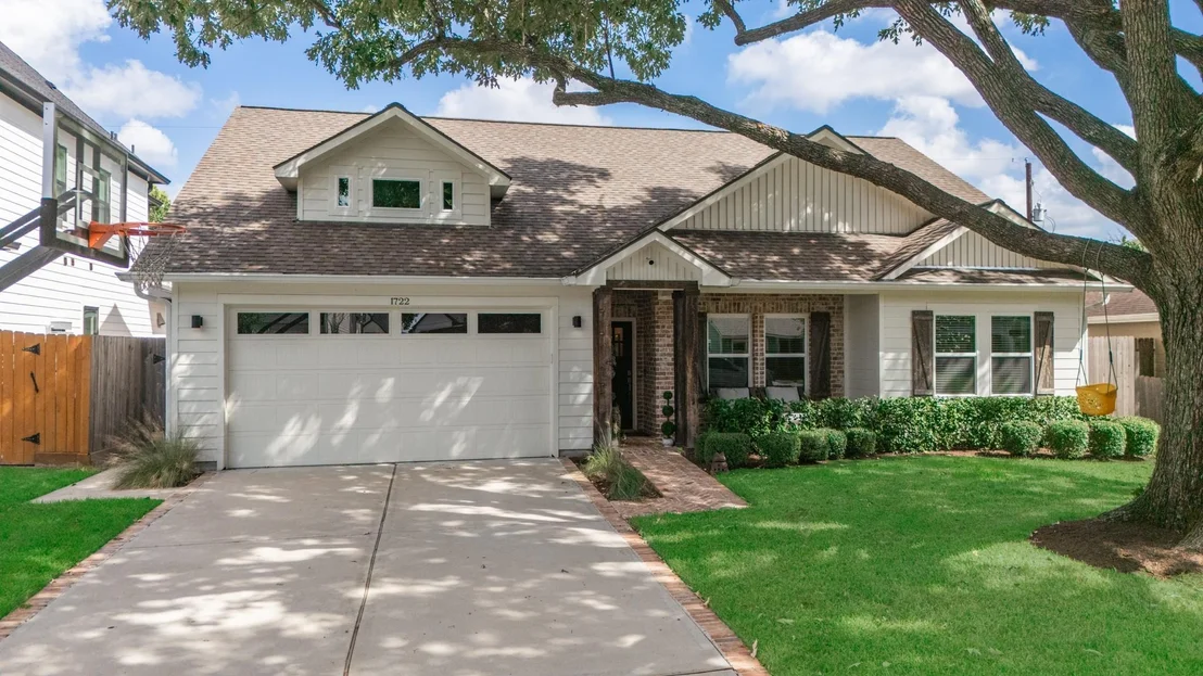 Photo of 1722 Chippendale Road