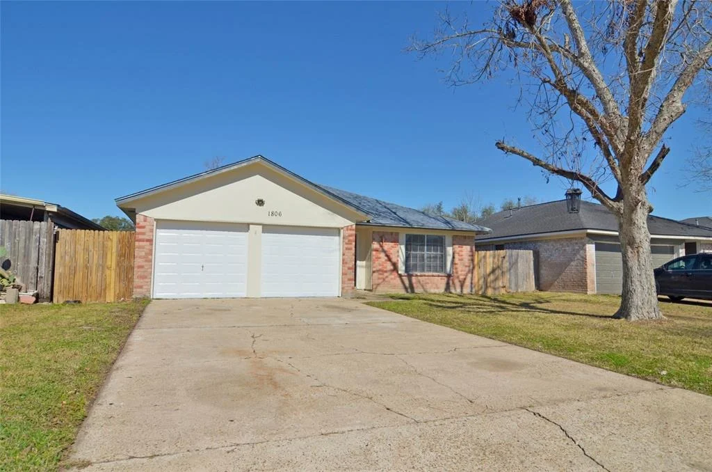 Photo of 1806 Chickadee Drive