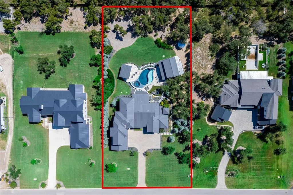 Photo of 15124 Grumbles Lane