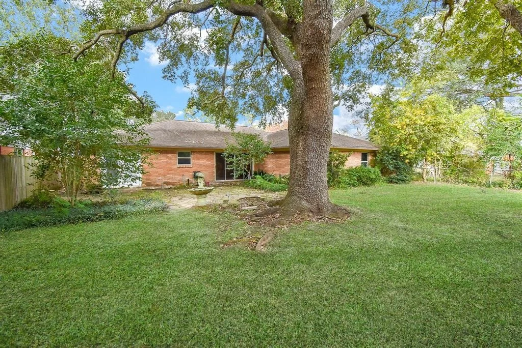 Photo of 4721 Briarbend Drive