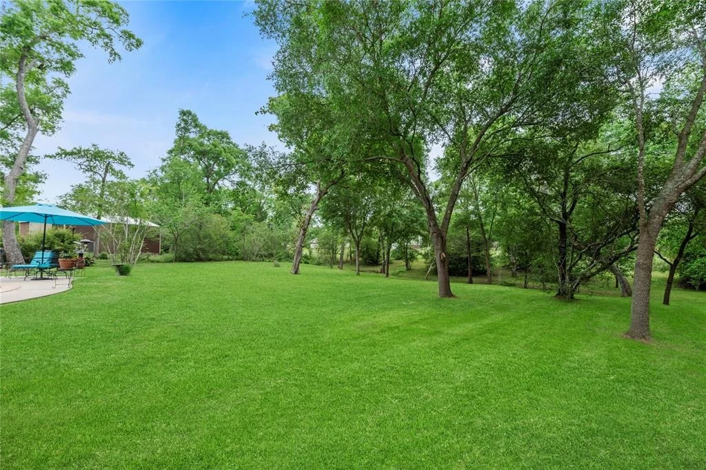 Photo of 2219 Black Hawk Lane