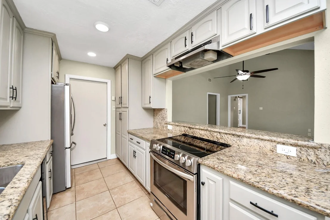 Photo of 1104 N Heron Drive