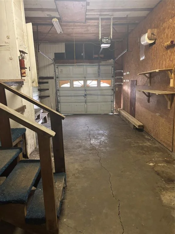 Photo of 612 Honeysuckle Drive