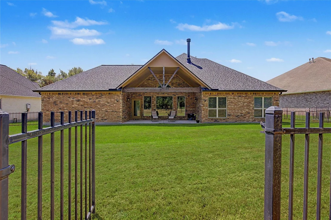 Photo of 279 W Pines Drive