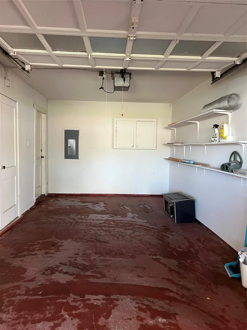 Photo of 5103 Creekbend Drive