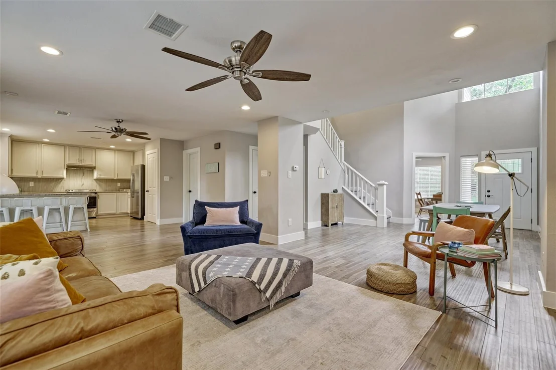 Photo of 38 E Gaslight Place