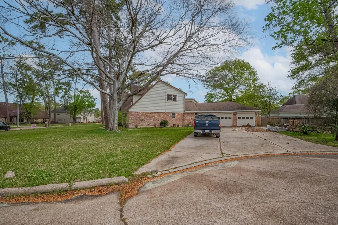 Photo of 811 Loire Lane