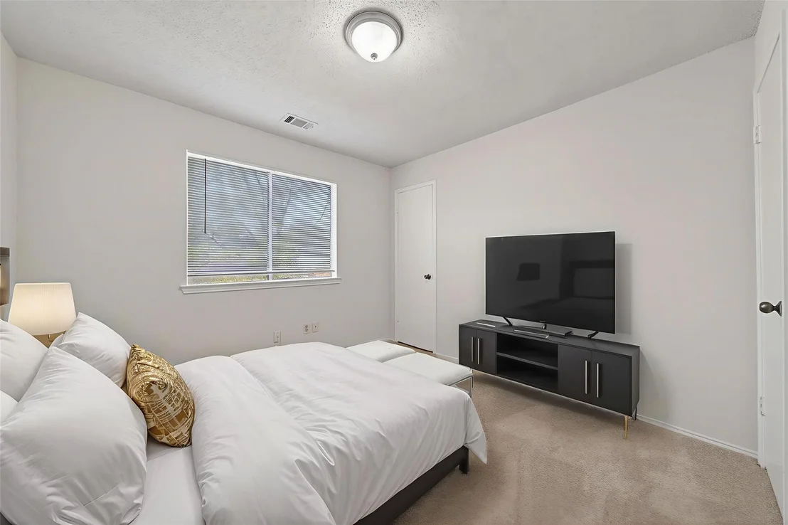 Photo of 11214 Middleburgh Drive