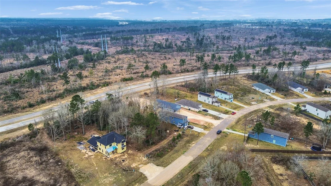 Photo of 715 Road 5203