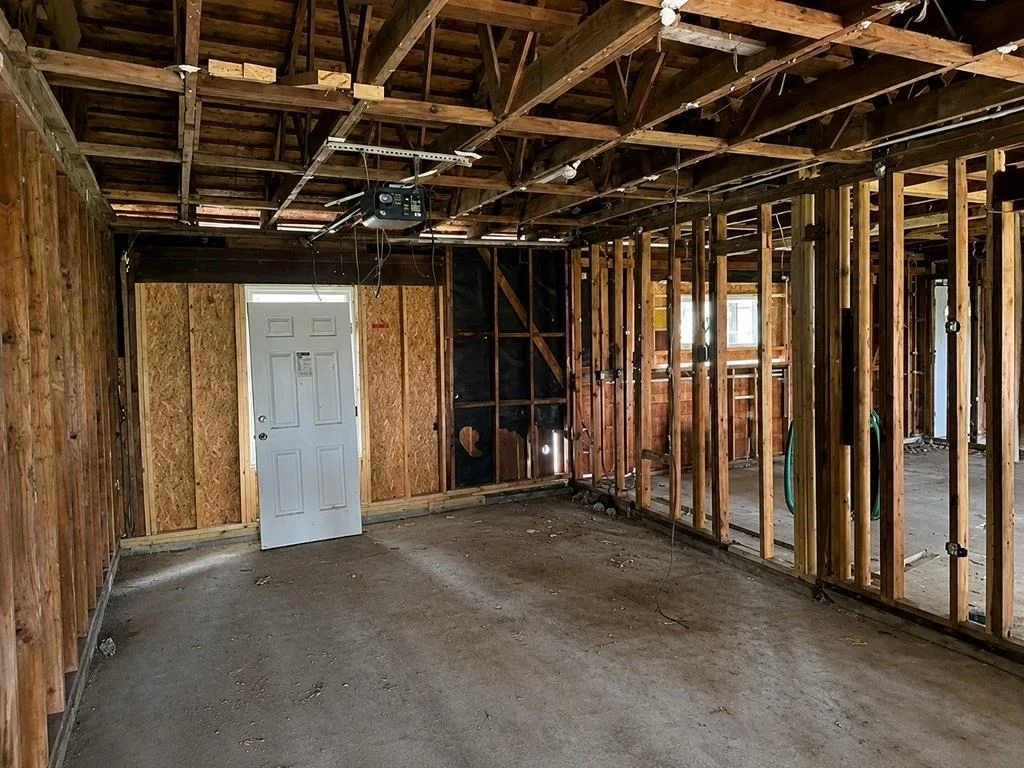 Photo of 5822 Lyndhurst Drive