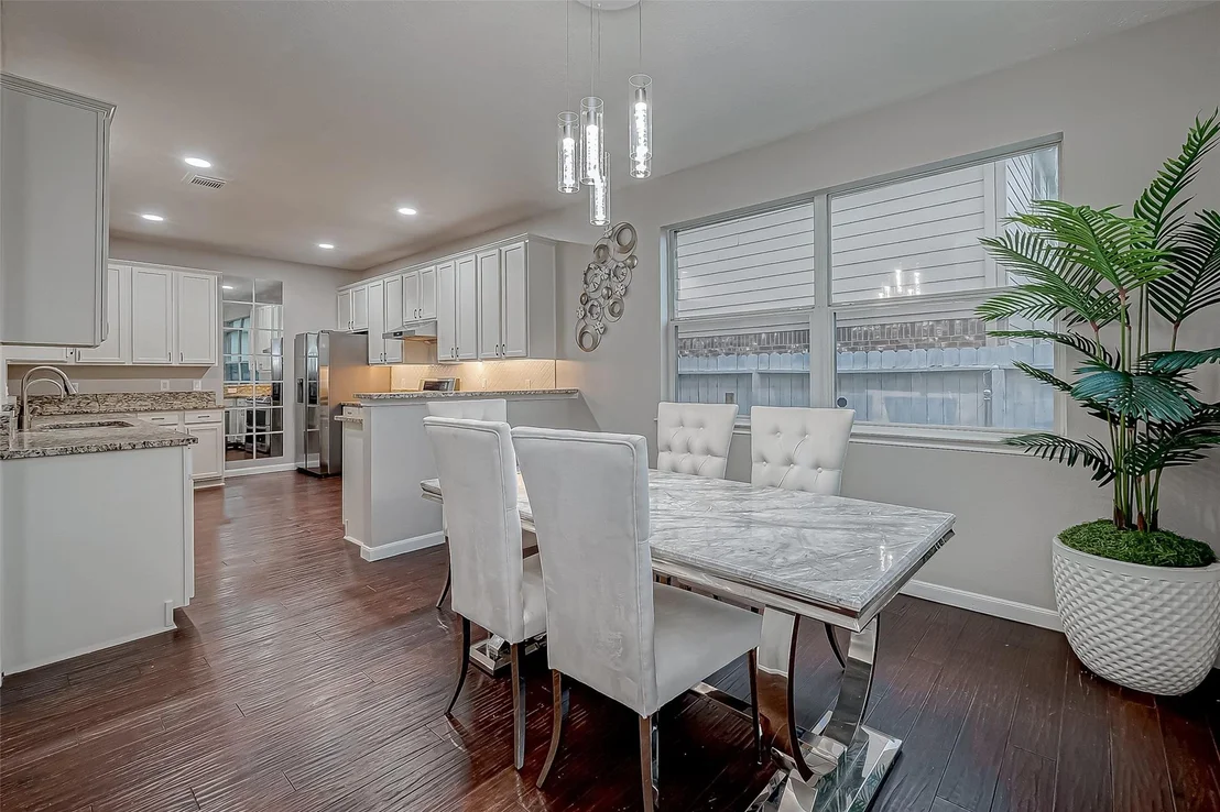 Photo of 22922 Montclair Park Lane