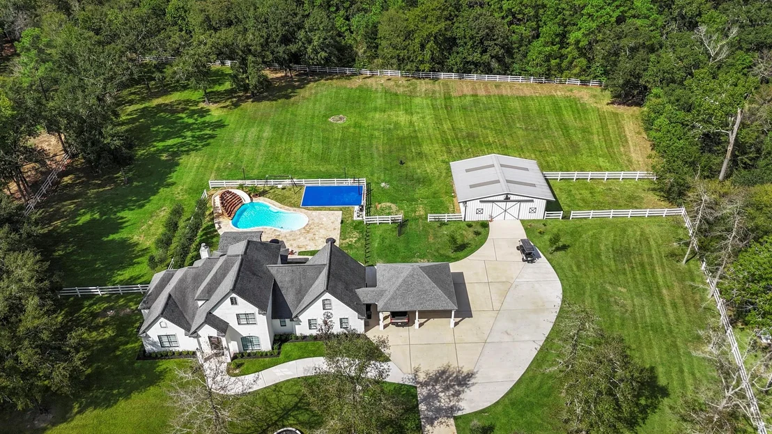 Photo of 31219 Edgewater Drive