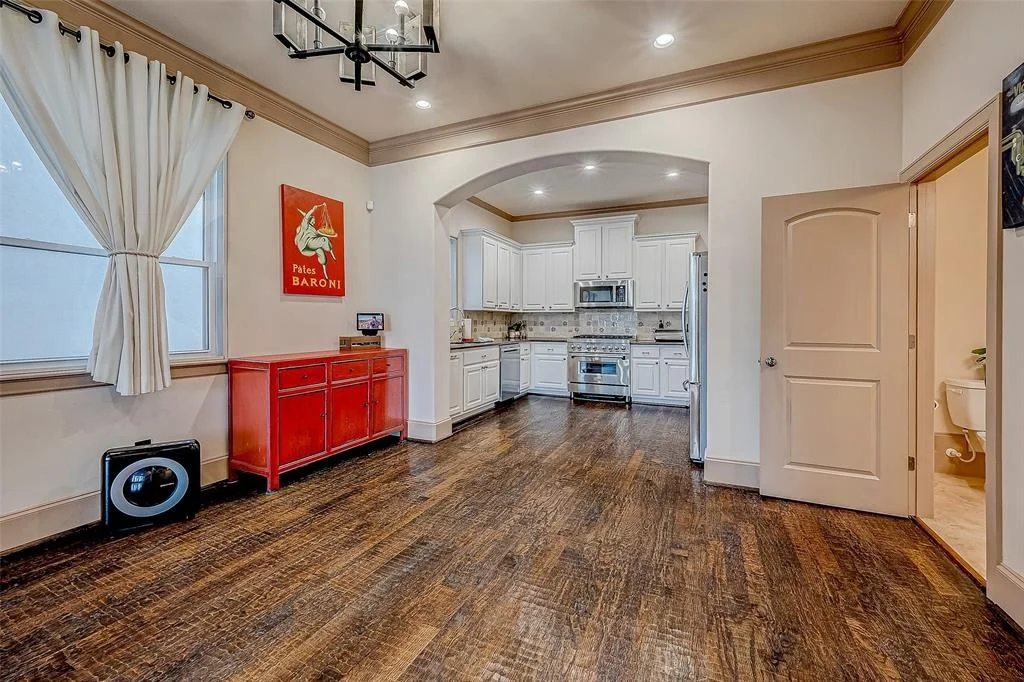 Photo of 2807 Chartres Street Street
