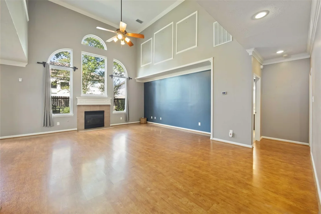 Photo of 21007 Manon Lane