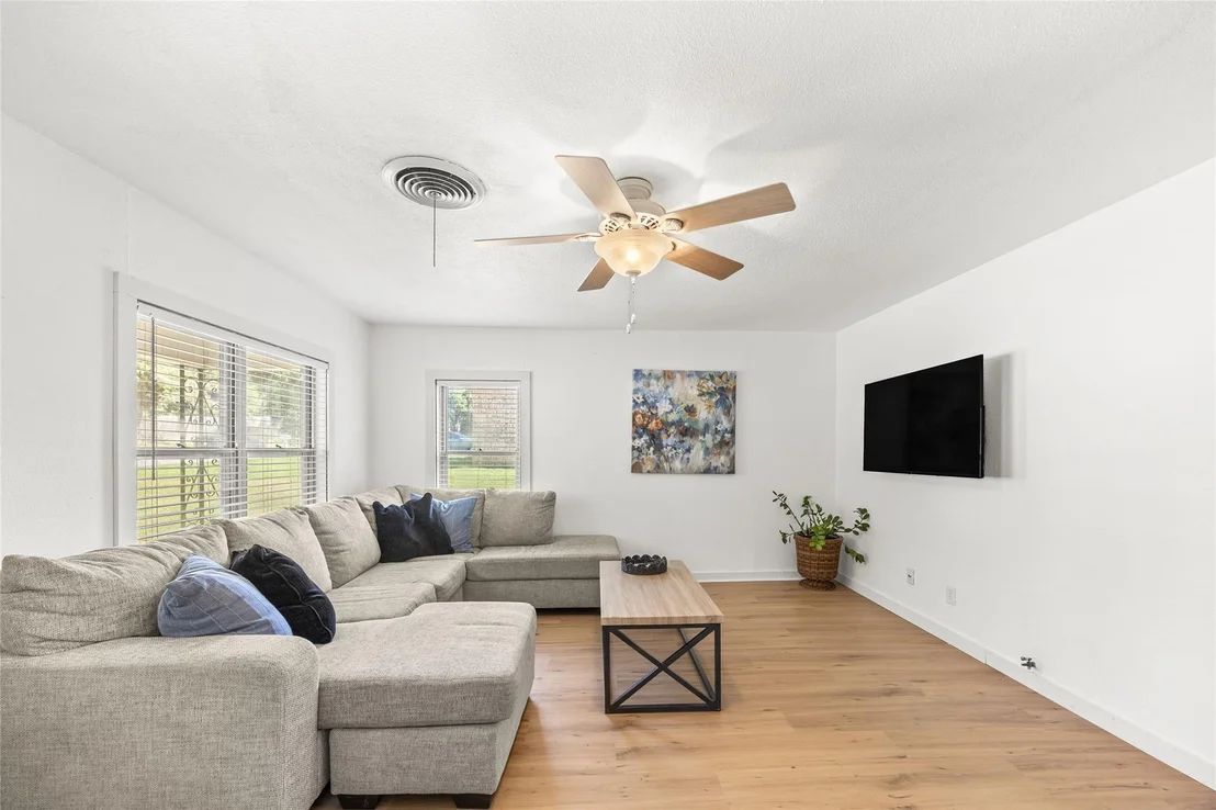 Photo of 205 Hampshire Drive