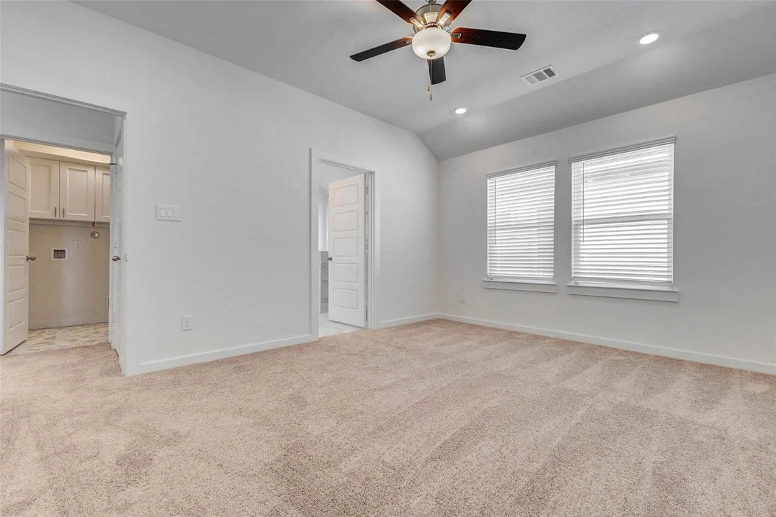 Photo of 6463 Escondido Drive