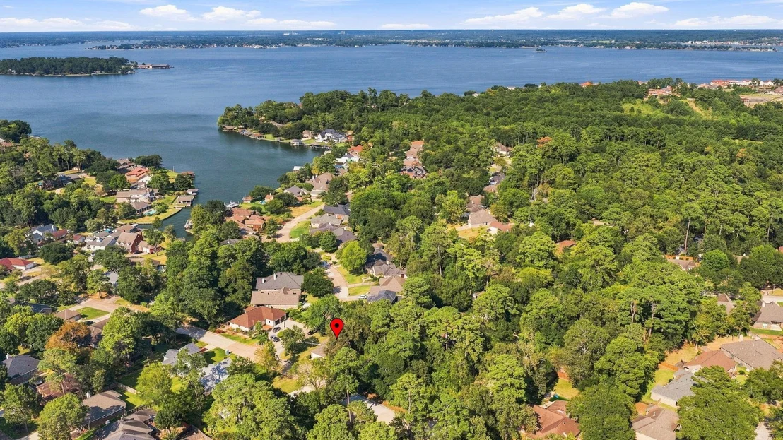 Photo of 101 Lakeside Drive
