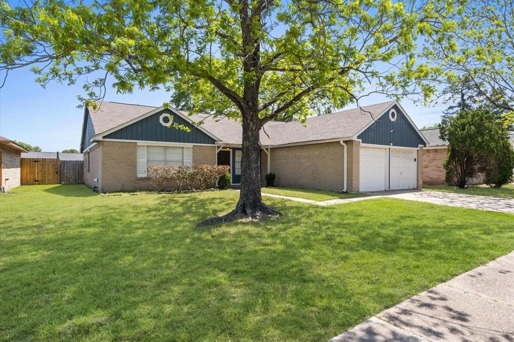 Photo of 20114 Lions Gate Drive